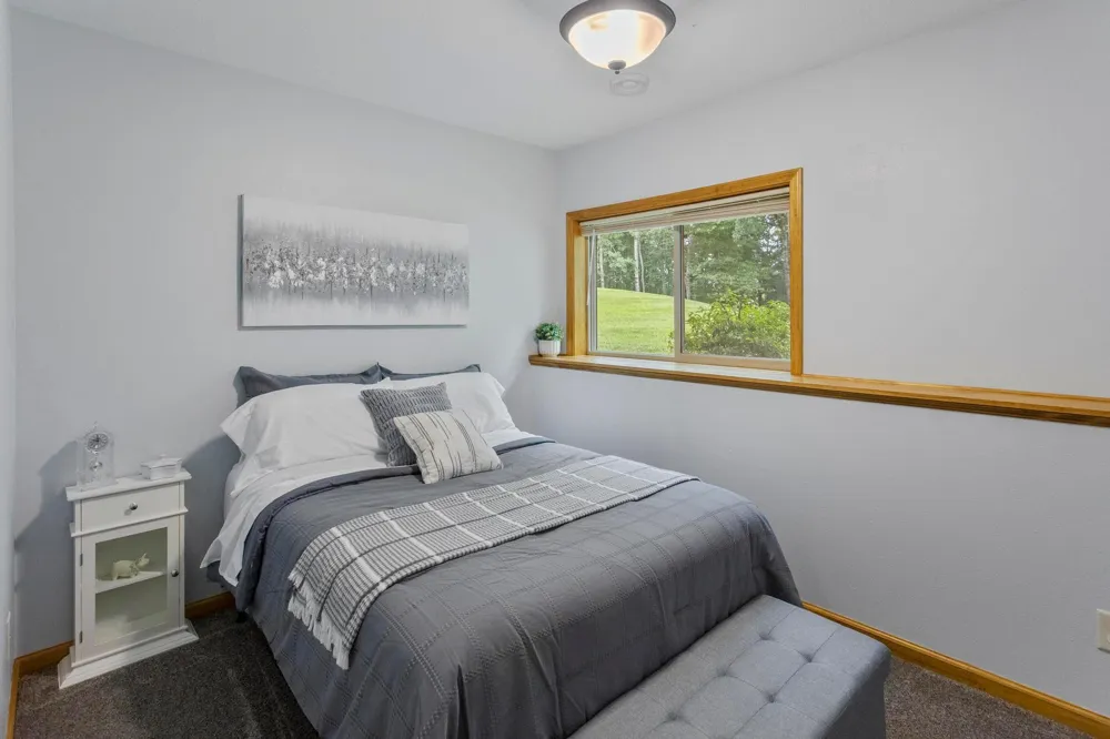 567 135th Street NW Monticello, MN 55362