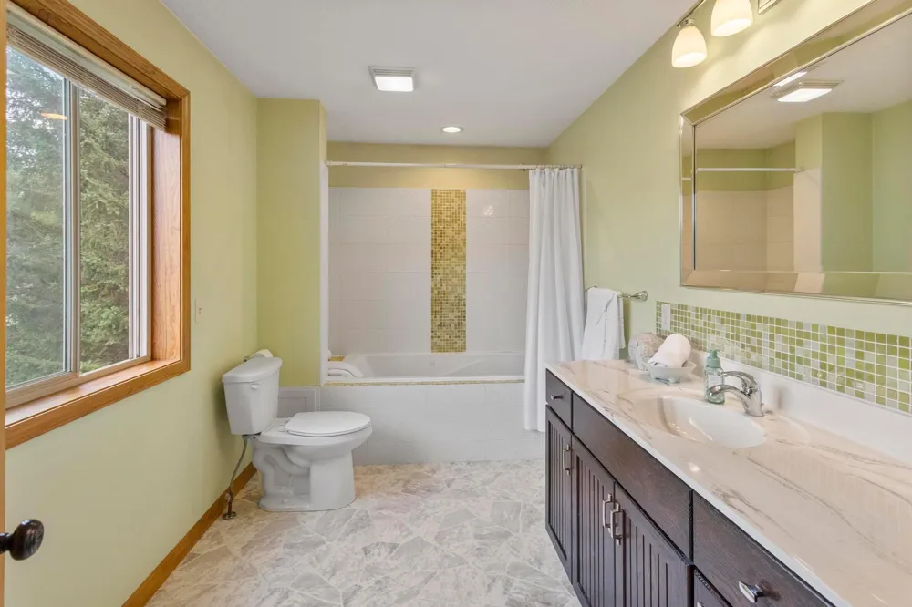 567 135th Street NW Monticello, MN 55362