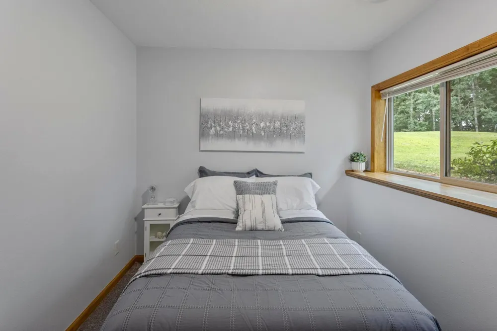 567 135th Street NW Monticello, MN 55362
