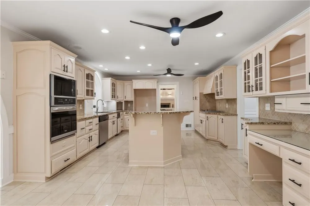 4232 Vineyard Trail Snellville, GA 30039