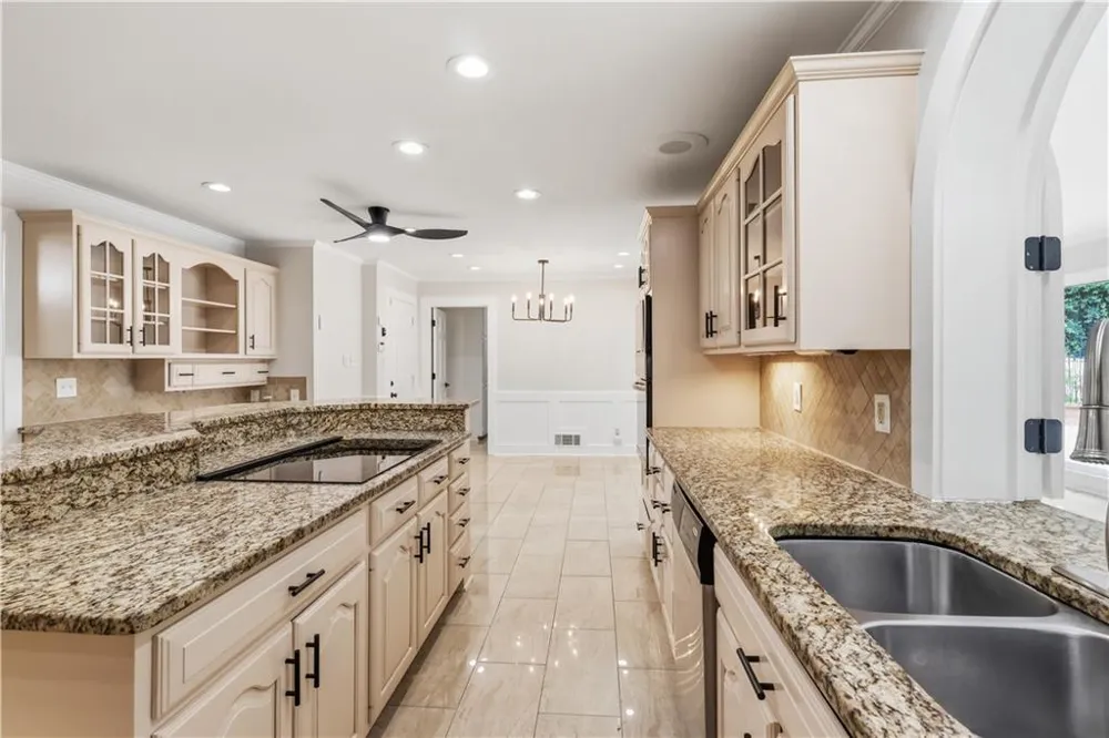 4232 Vineyard Trail Snellville, GA 30039
