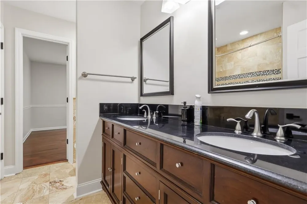 4232 Vineyard Trail Snellville, GA 30039