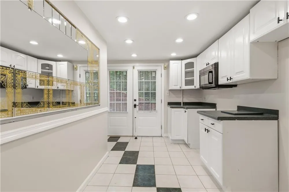 4232 Vineyard Trail Snellville, GA 30039