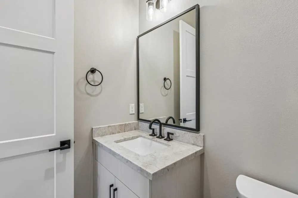 100 Koa Court Palo Alto, CA 94306