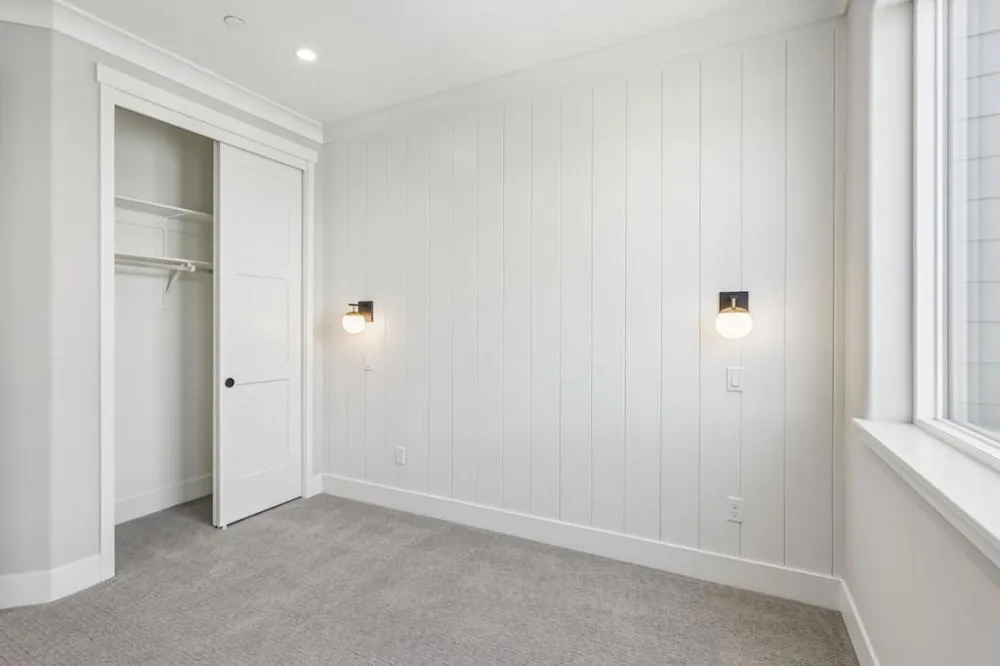 100 Koa Court Palo Alto, CA 94306