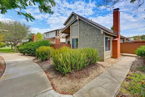 10639 Escobar Dr