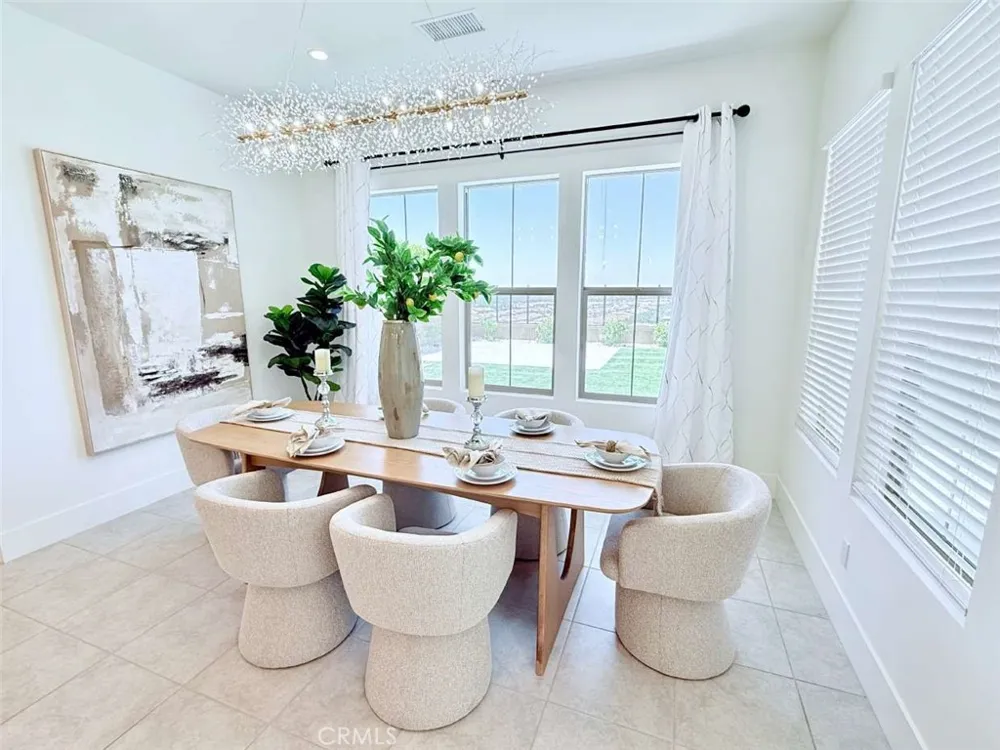 111 Sunnyslope Irvine, CA 92618