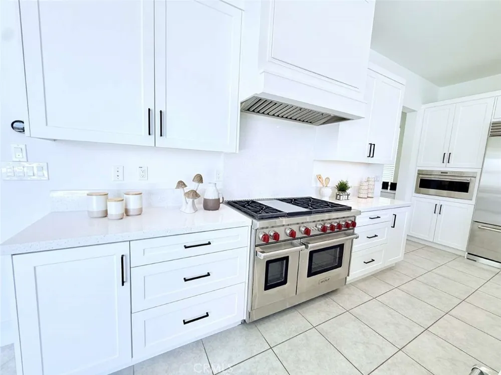111 Sunnyslope Irvine, CA 92618