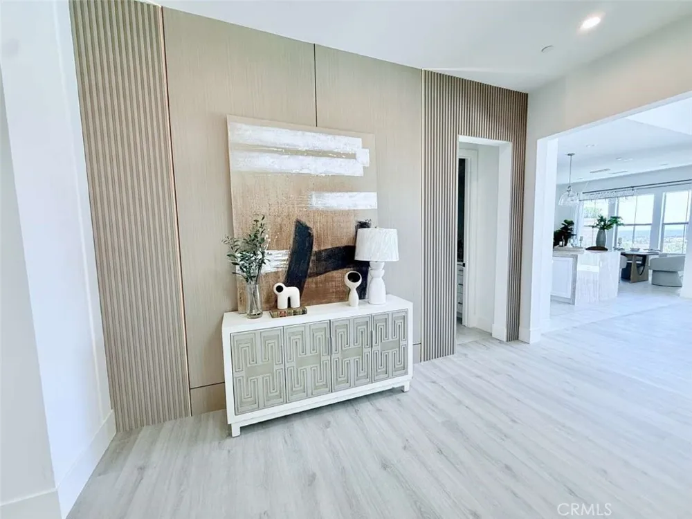 111 Sunnyslope Irvine, CA 92618