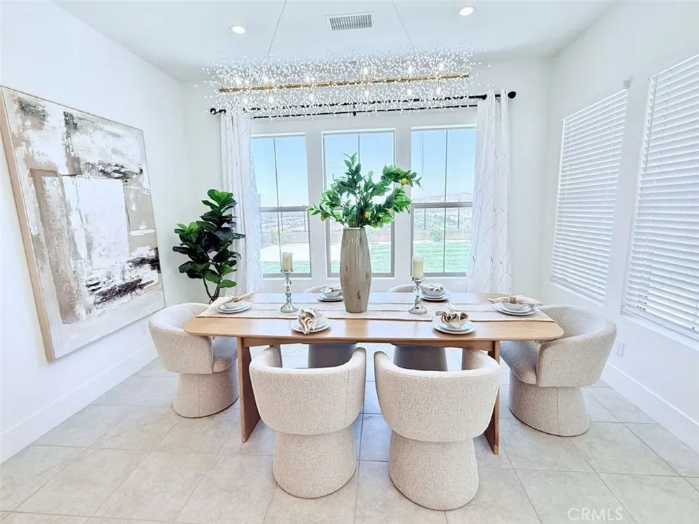 111 Sunnyslope Irvine, CA 92618