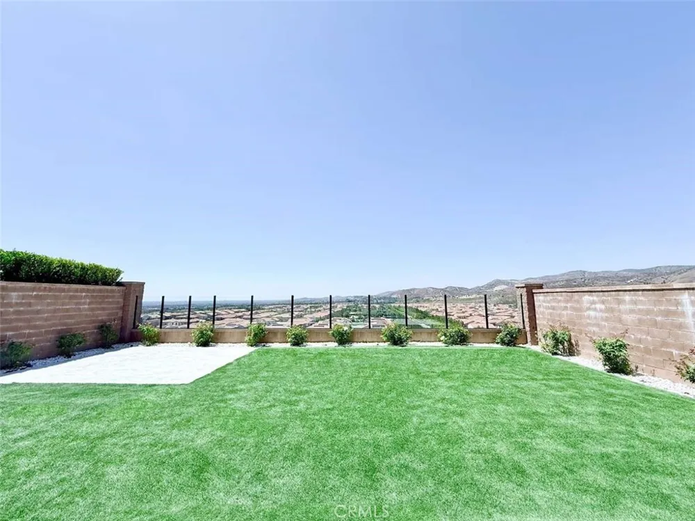 111 Sunnyslope Irvine, CA 92618