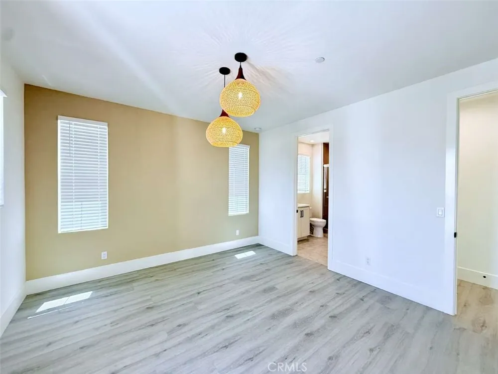 111 Sunnyslope Irvine, CA 92618