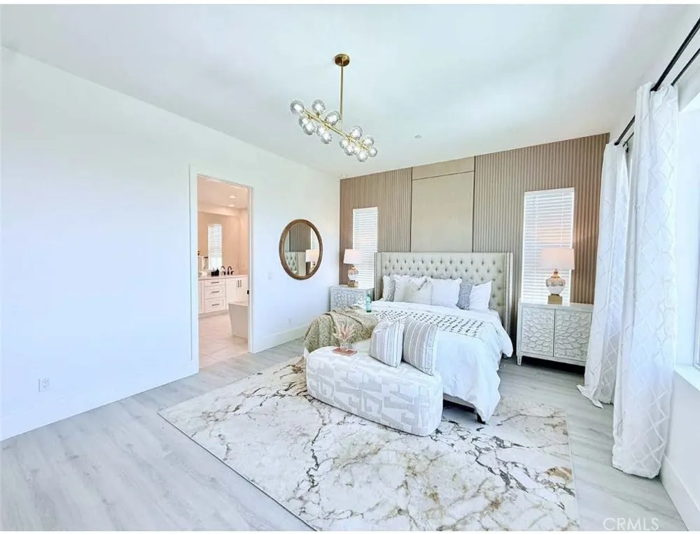 111 Sunnyslope Irvine, CA 92618