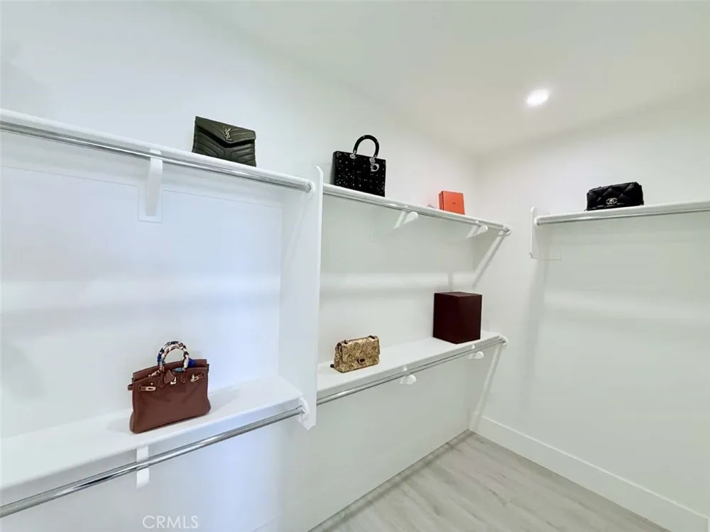 111 Sunnyslope Irvine, CA 92618