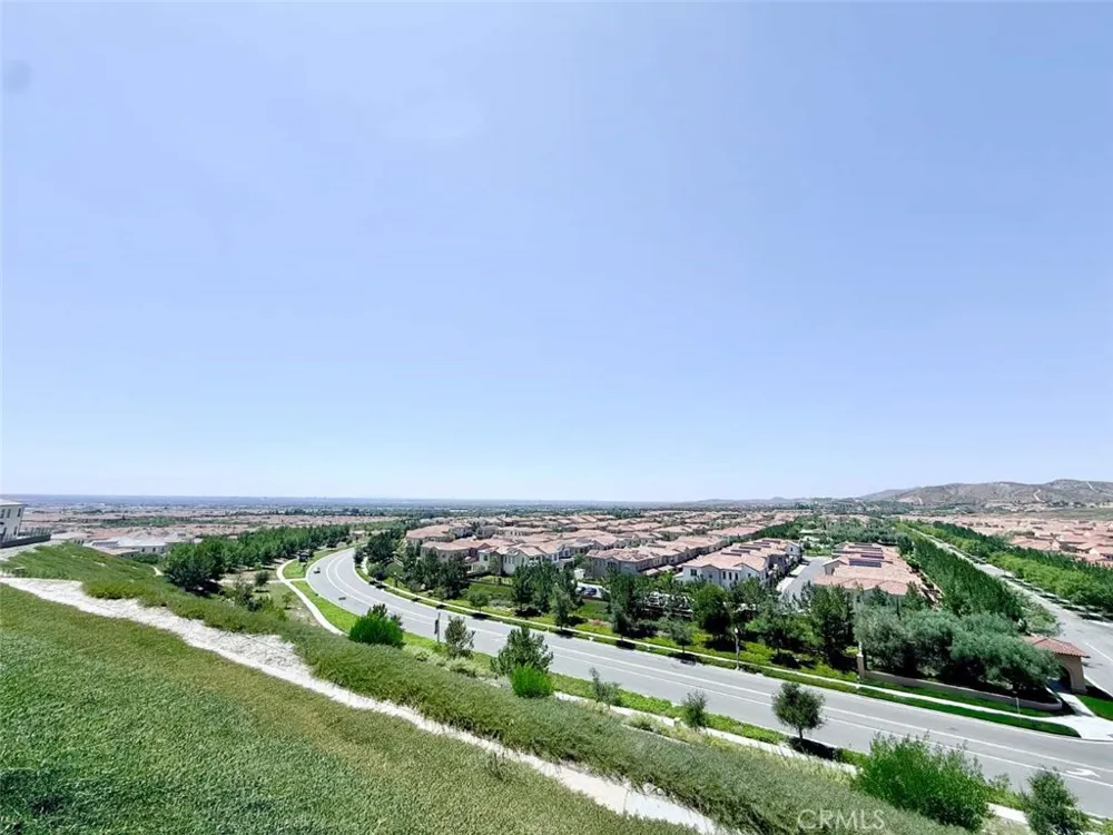 111 Sunnyslope Irvine, CA 92618