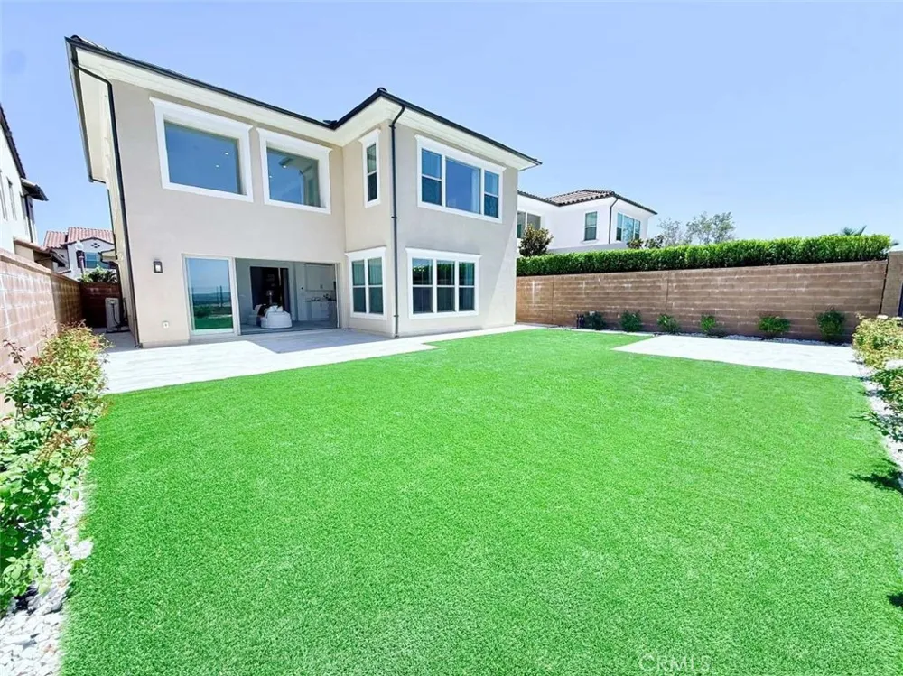 111 Sunnyslope Irvine, CA 92618