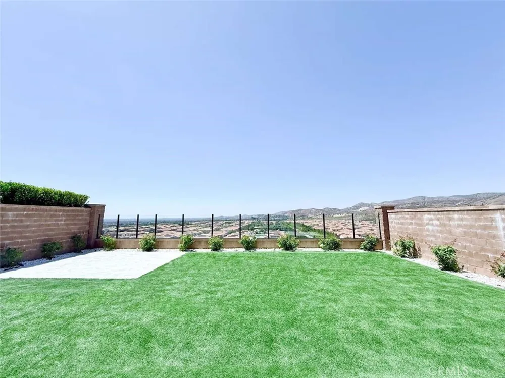 111 Sunnyslope Irvine, CA 92618