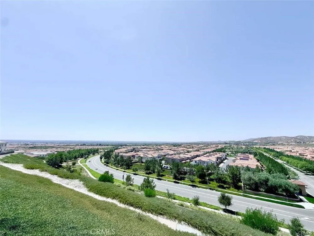 111 Sunnyslope Irvine, CA 92618