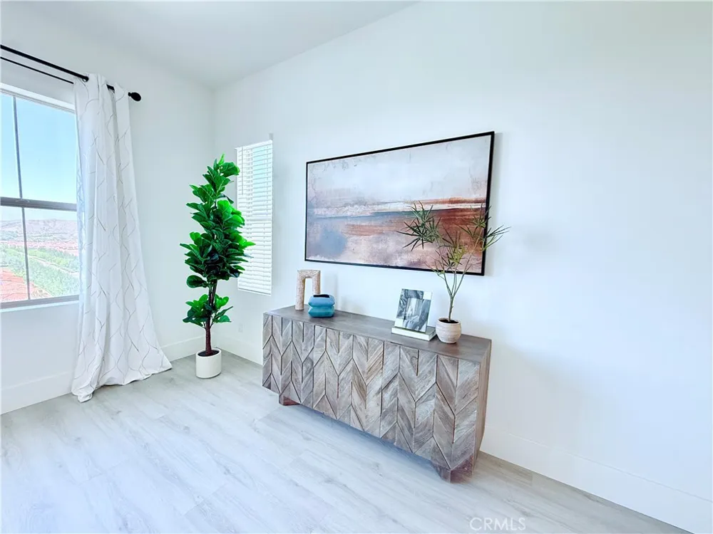 111 Sunnyslope Irvine, CA 92618