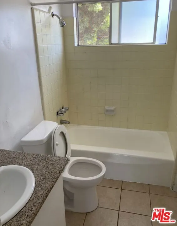1646 Franklin Street #D Santa Monica, CA 90404