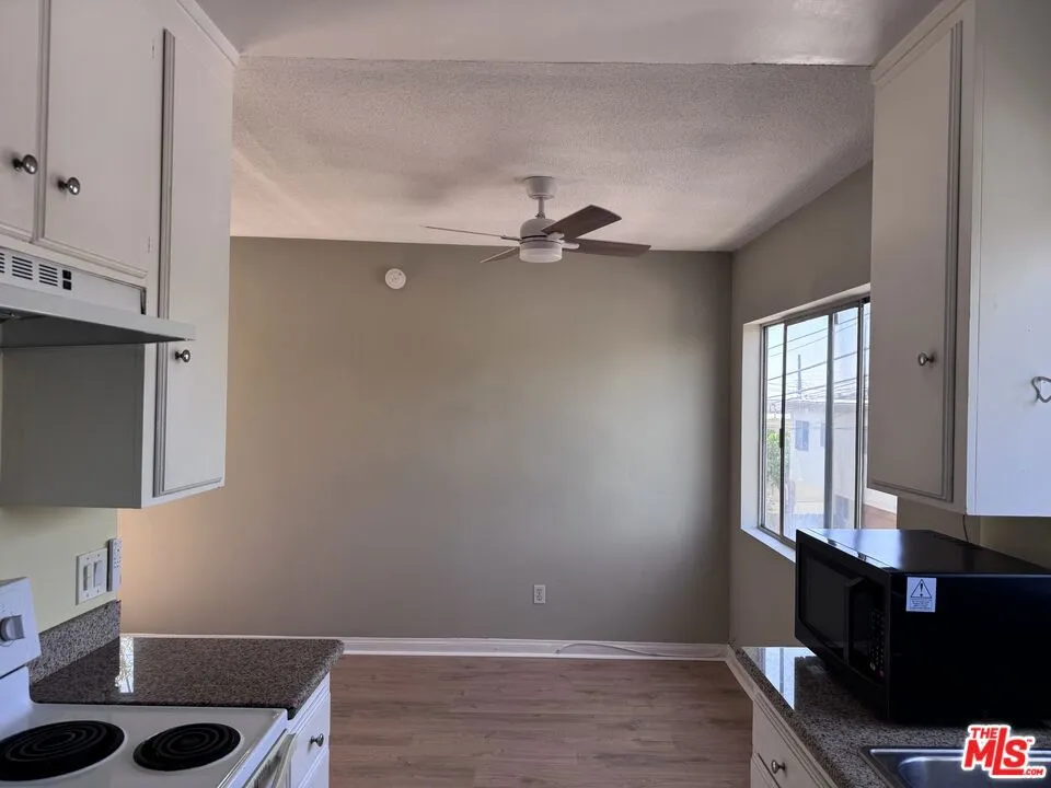 1646 Franklin Street #D Santa Monica, CA 90404