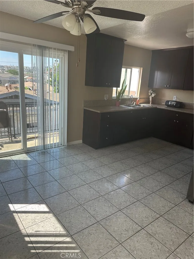 683 W 12th #4 Los Angeles, CA 90015