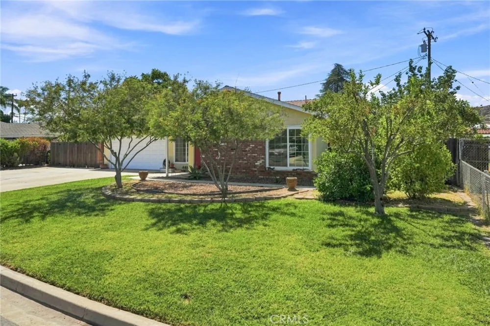 41845 Channing Hemet, CA 92544