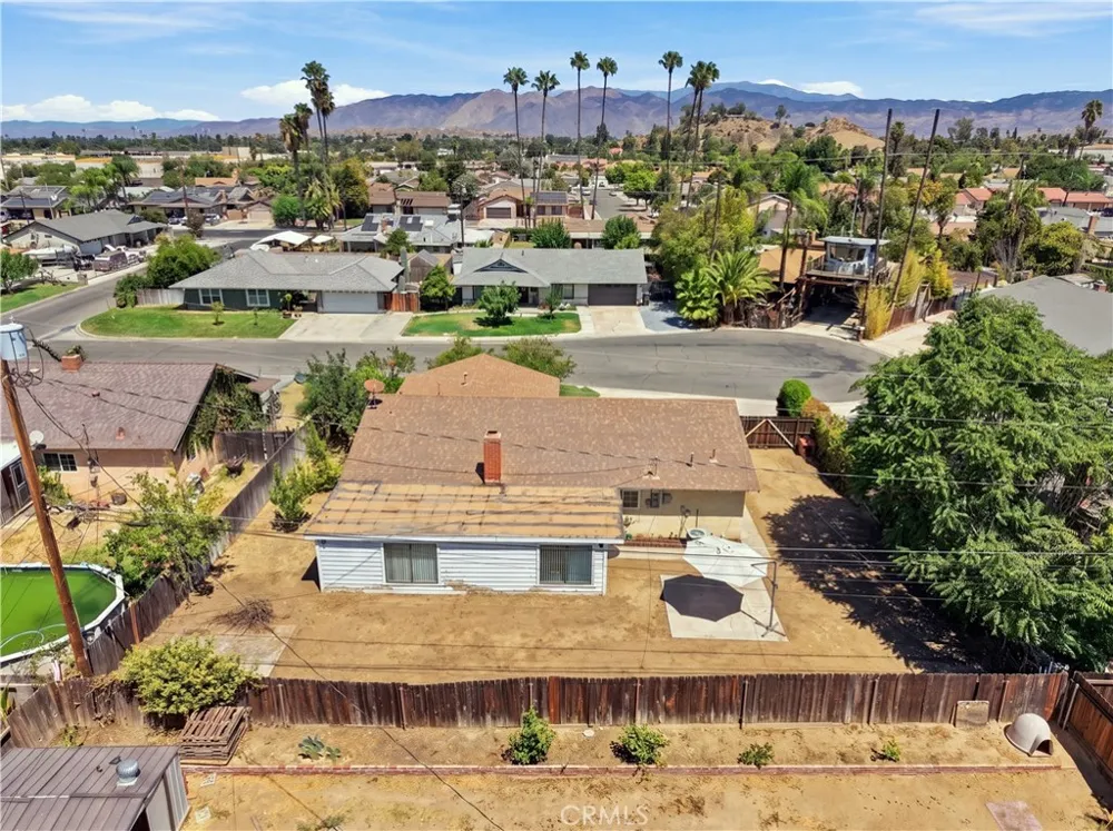 41845 Channing Hemet, CA 92544