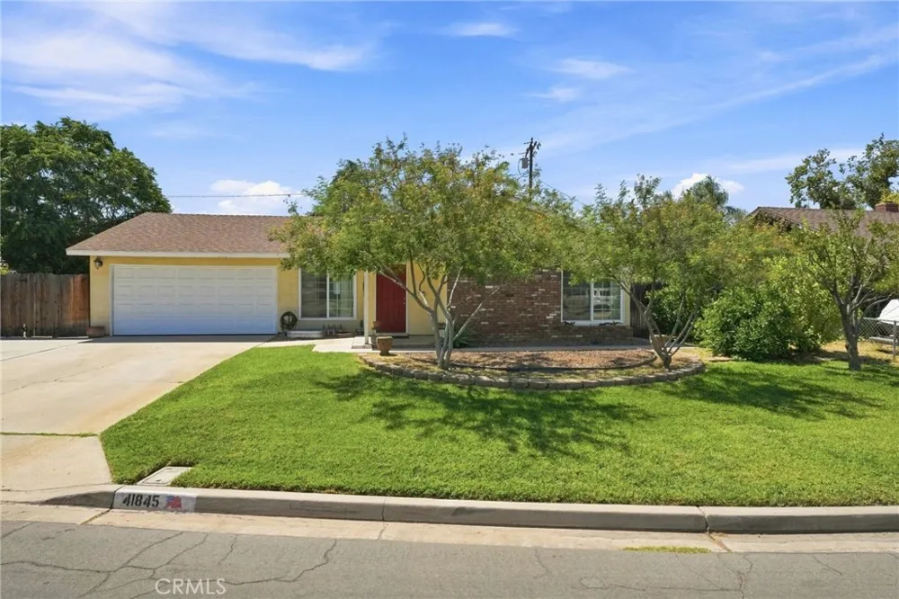 41845 Channing Hemet, CA 92544
