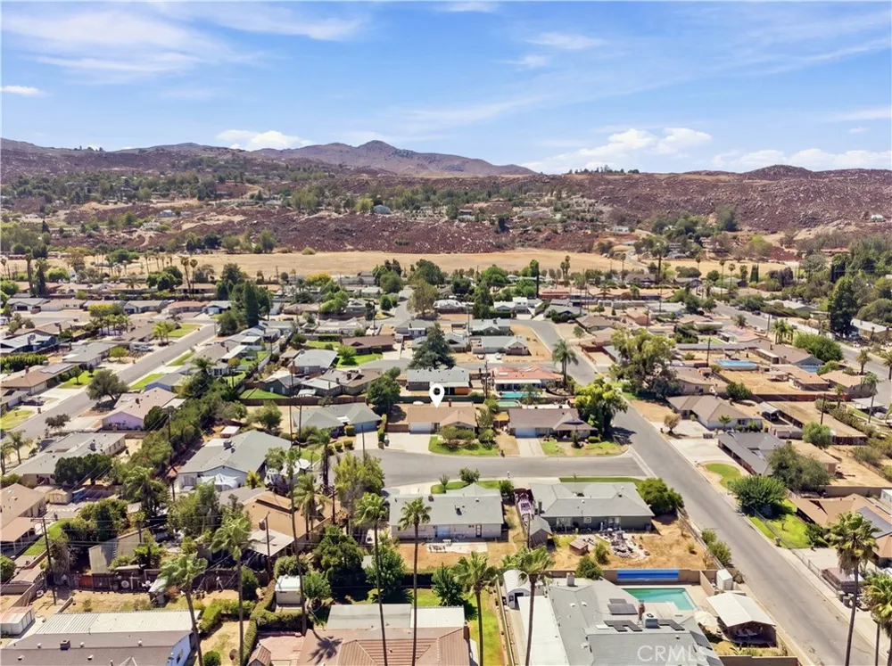 41845 Channing Hemet, CA 92544