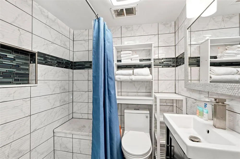 673 BAY ESPLANADE #109 Clearwater, FL 33767