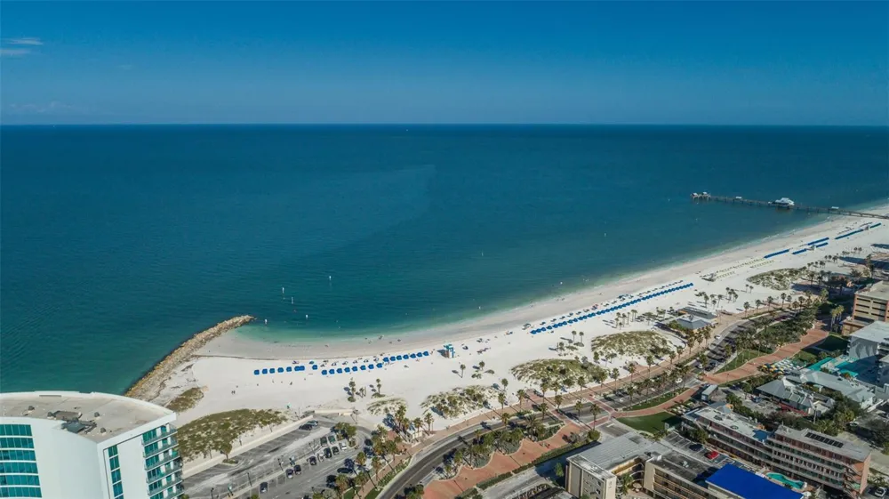 673 BAY ESPLANADE #109 Clearwater, FL 33767