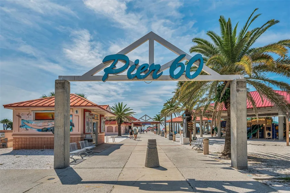 673 BAY ESPLANADE #109 Clearwater, FL 33767