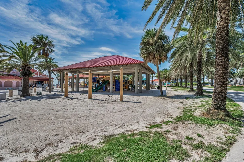 673 BAY ESPLANADE #109 Clearwater, FL 33767