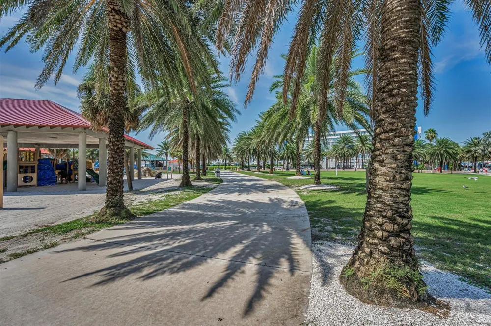 673 BAY ESPLANADE #109 Clearwater, FL 33767