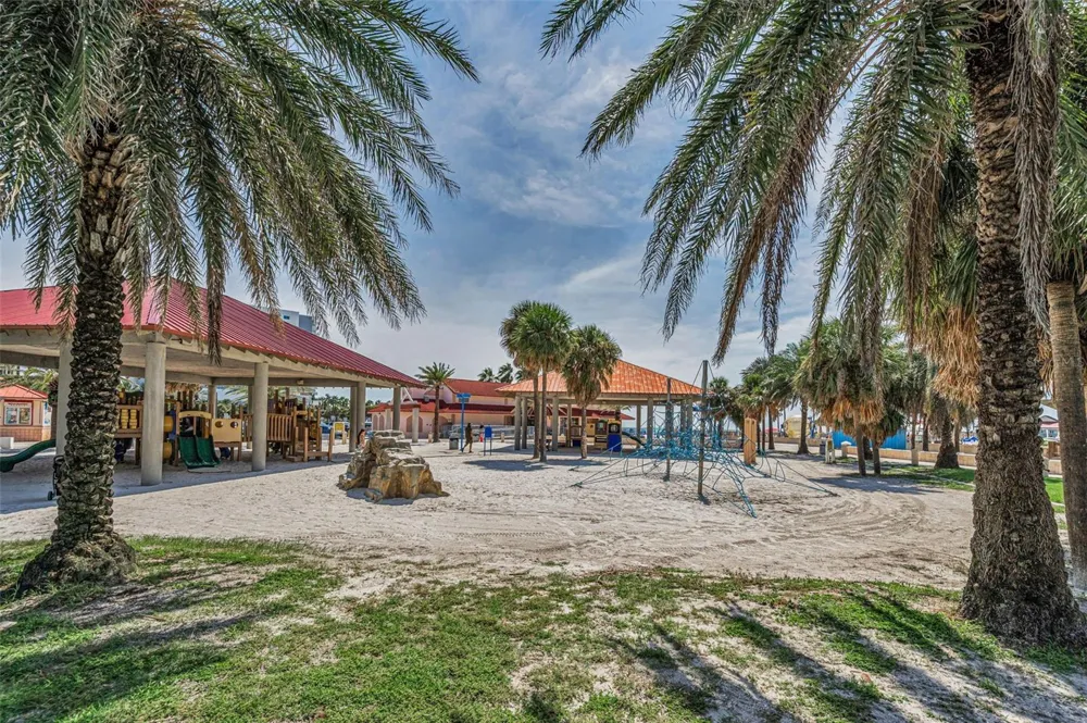 673 BAY ESPLANADE #109 Clearwater, FL 33767