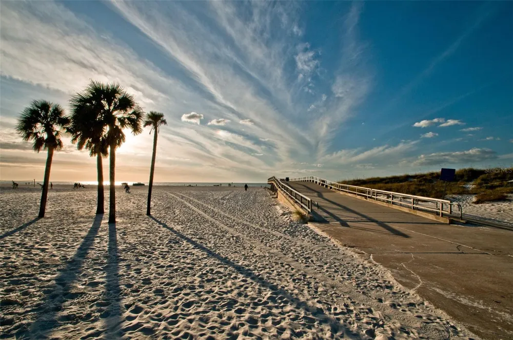 673 BAY ESPLANADE #109 Clearwater, FL 33767