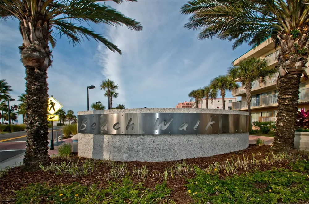 673 BAY ESPLANADE #109 Clearwater, FL 33767