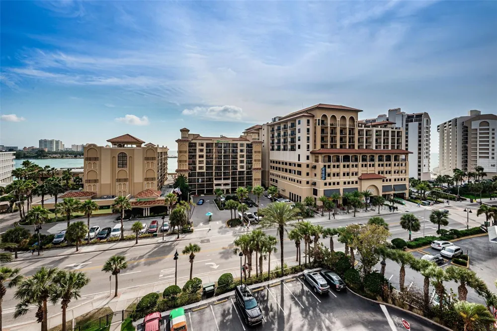 673 BAY ESPLANADE #109 Clearwater, FL 33767