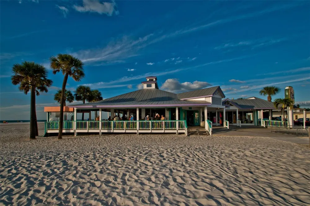 673 BAY ESPLANADE #109 Clearwater, FL 33767