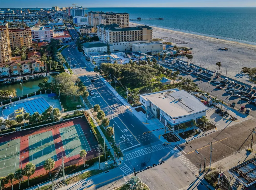 673 BAY ESPLANADE #109 Clearwater, FL 33767