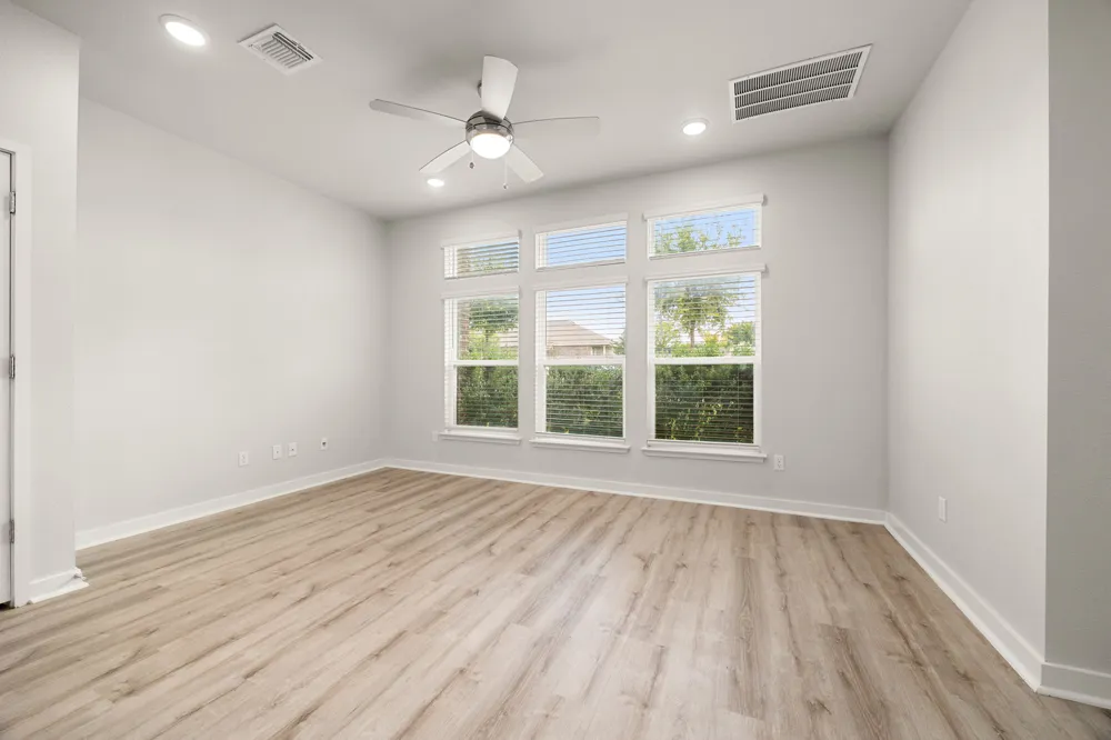 605 W South Street #332 Leander, TX 78641