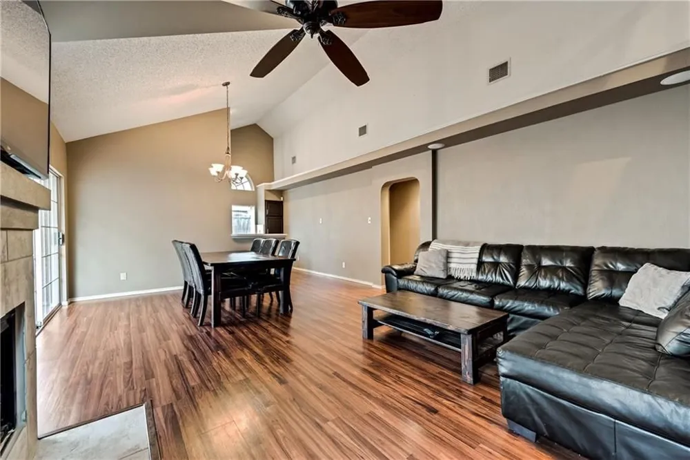 1203 Lone Wolf Trail Carrollton, TX 75007