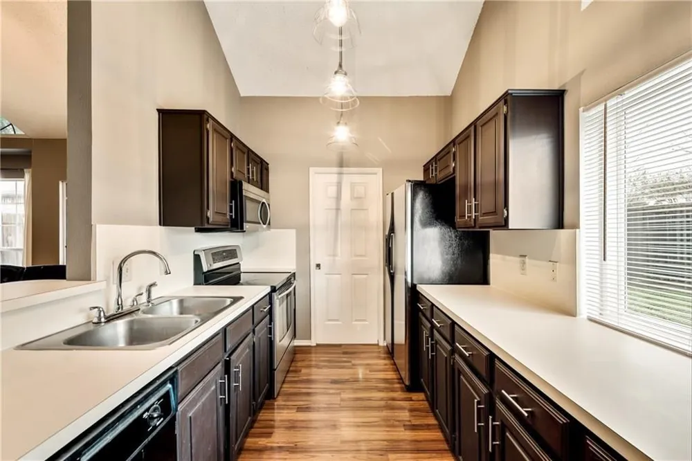 1203 Lone Wolf Trail Carrollton, TX 75007