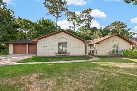 1209 Sunset Drive