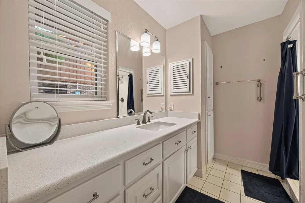 1209 Sunset Drive Dickinson, TX 77539