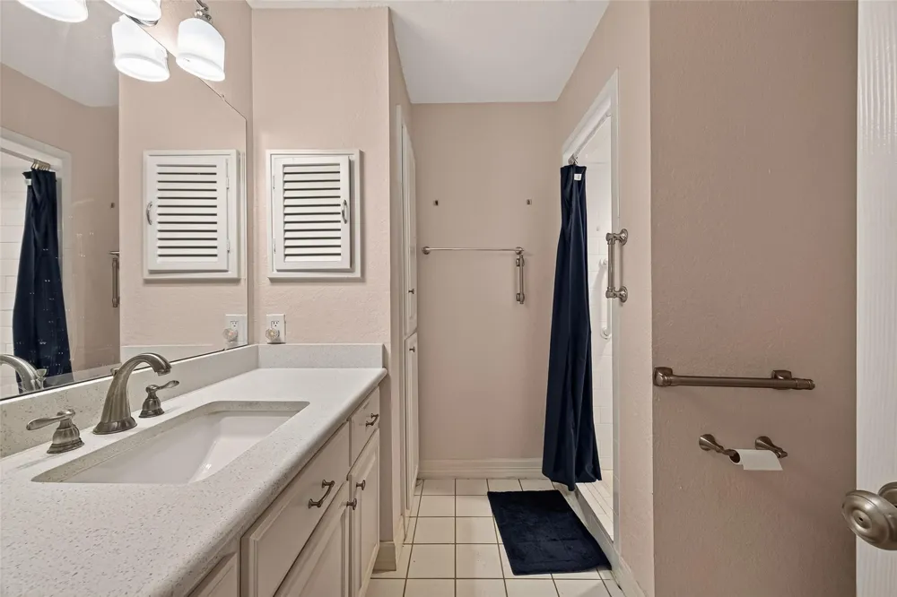 1209 Sunset Drive Dickinson, TX 77539