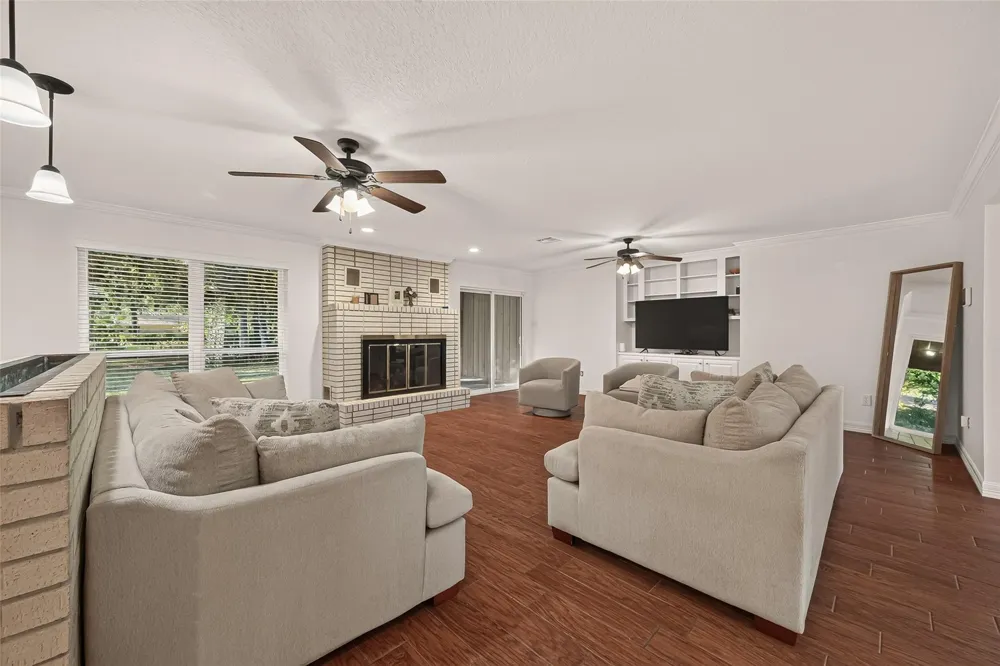 1209 Sunset Drive Dickinson, TX 77539