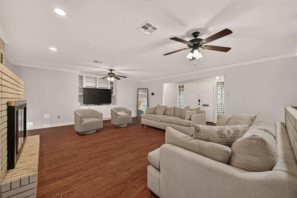 1209 Sunset Drive Dickinson, TX 77539
