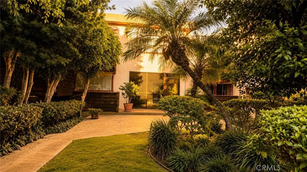 5349 Newcastle #34 Encino, CA 91316